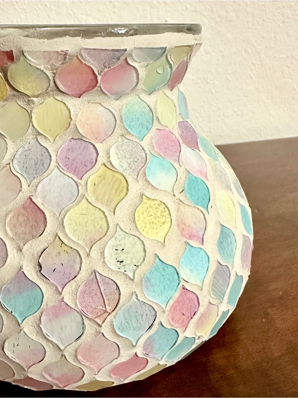 Mosaic Pastel Teardrop Glass Vase - Picture 2 of 6